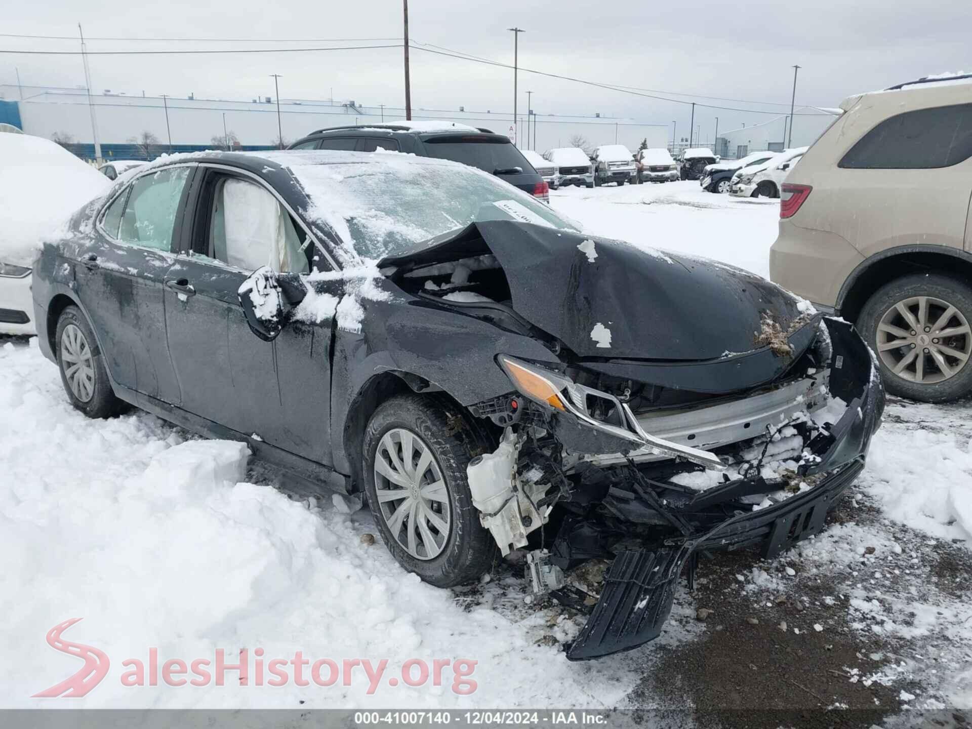 2021 TOYOTA CAMRY — VIN 4T1C31AK5MU563243