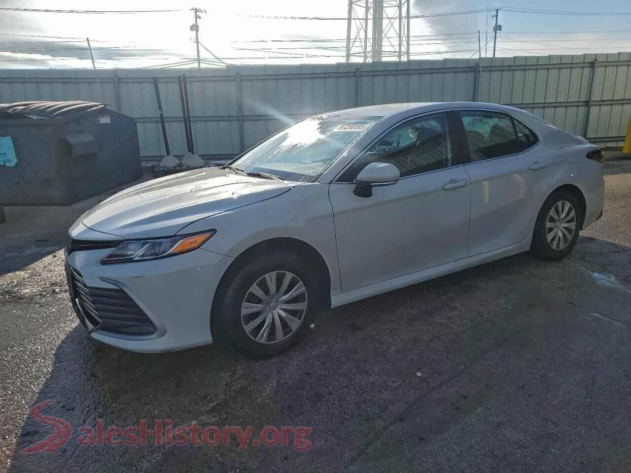 2022 TOYOTA CAMRY HYBRID — VIN 4T1C31AK7NU038122