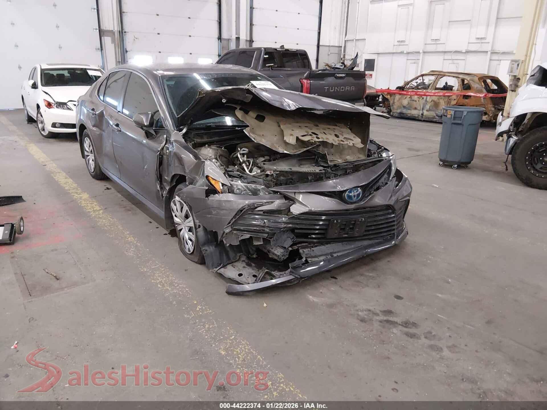 2022 TOYOTA CAMRY — VIN 4T1C31AKXNU595560