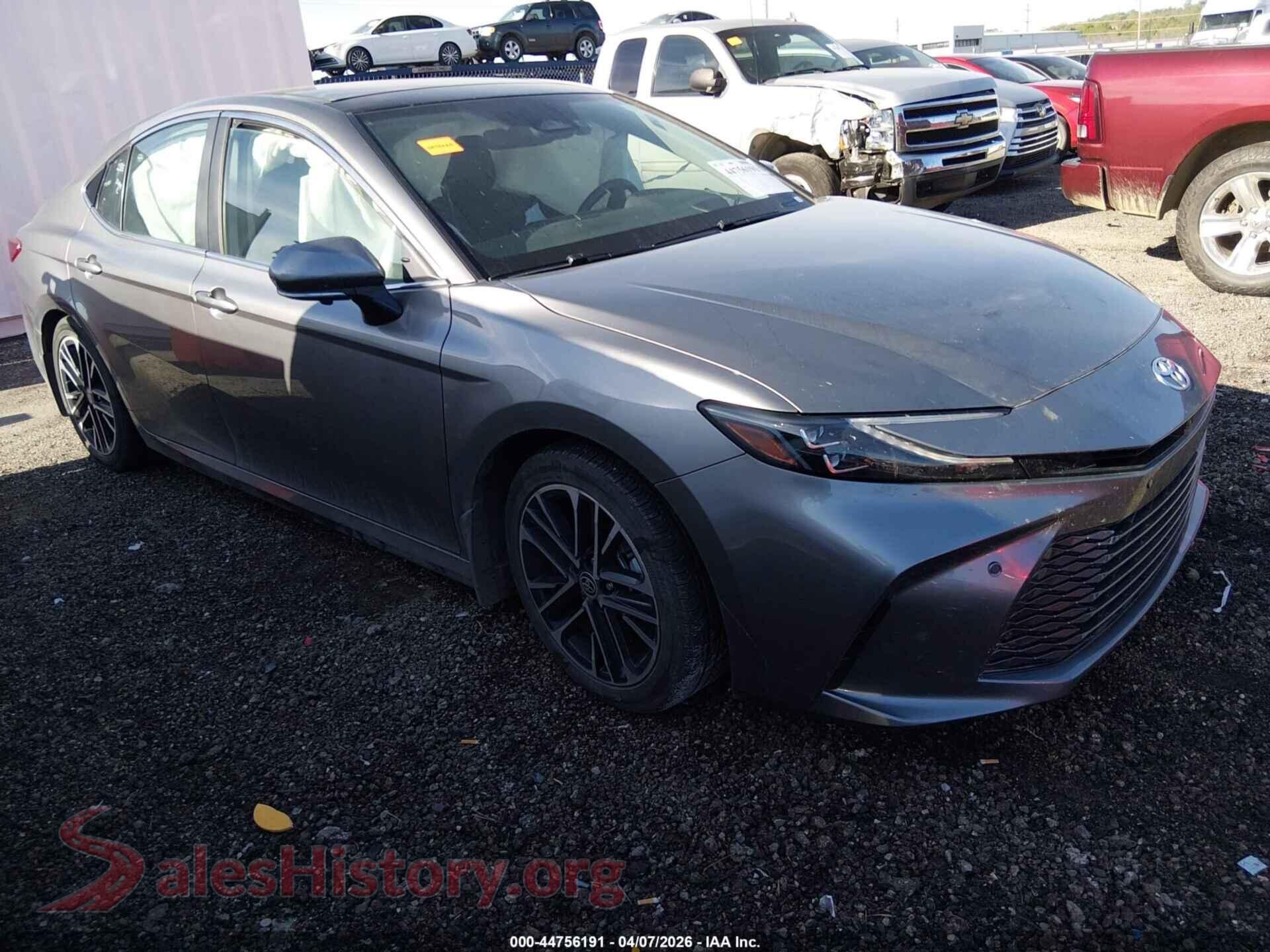 2025 TOYOTA CAMRY — VIN 4T1DAACK2SU556111