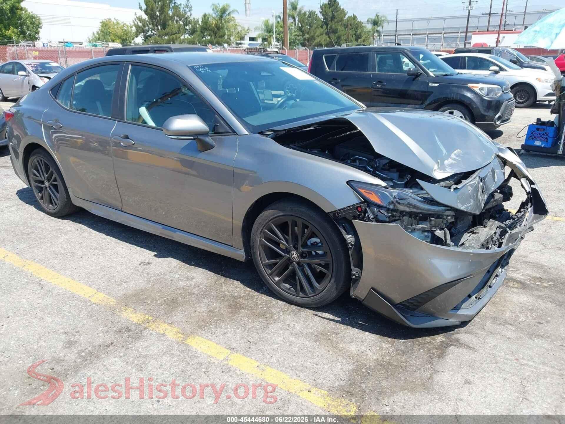 2025 TOYOTA CAMRY — VIN 4T1DAACK3SU563956