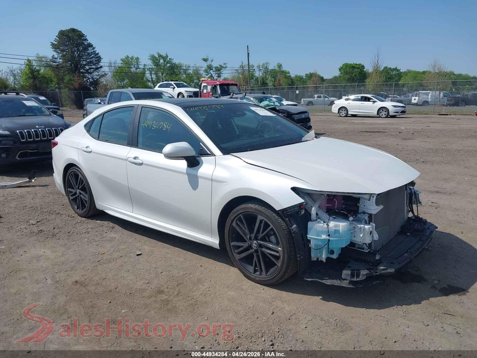 2025 TOYOTA CAMRY — VIN 4T1DAACK5SU529386