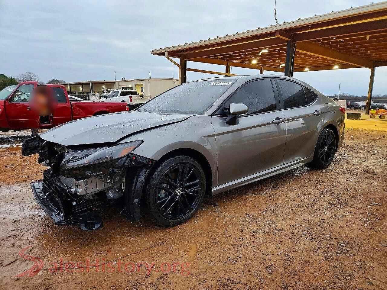 2025 TOYOTA CAMRY — VIN 4T1DAACK5SU575638