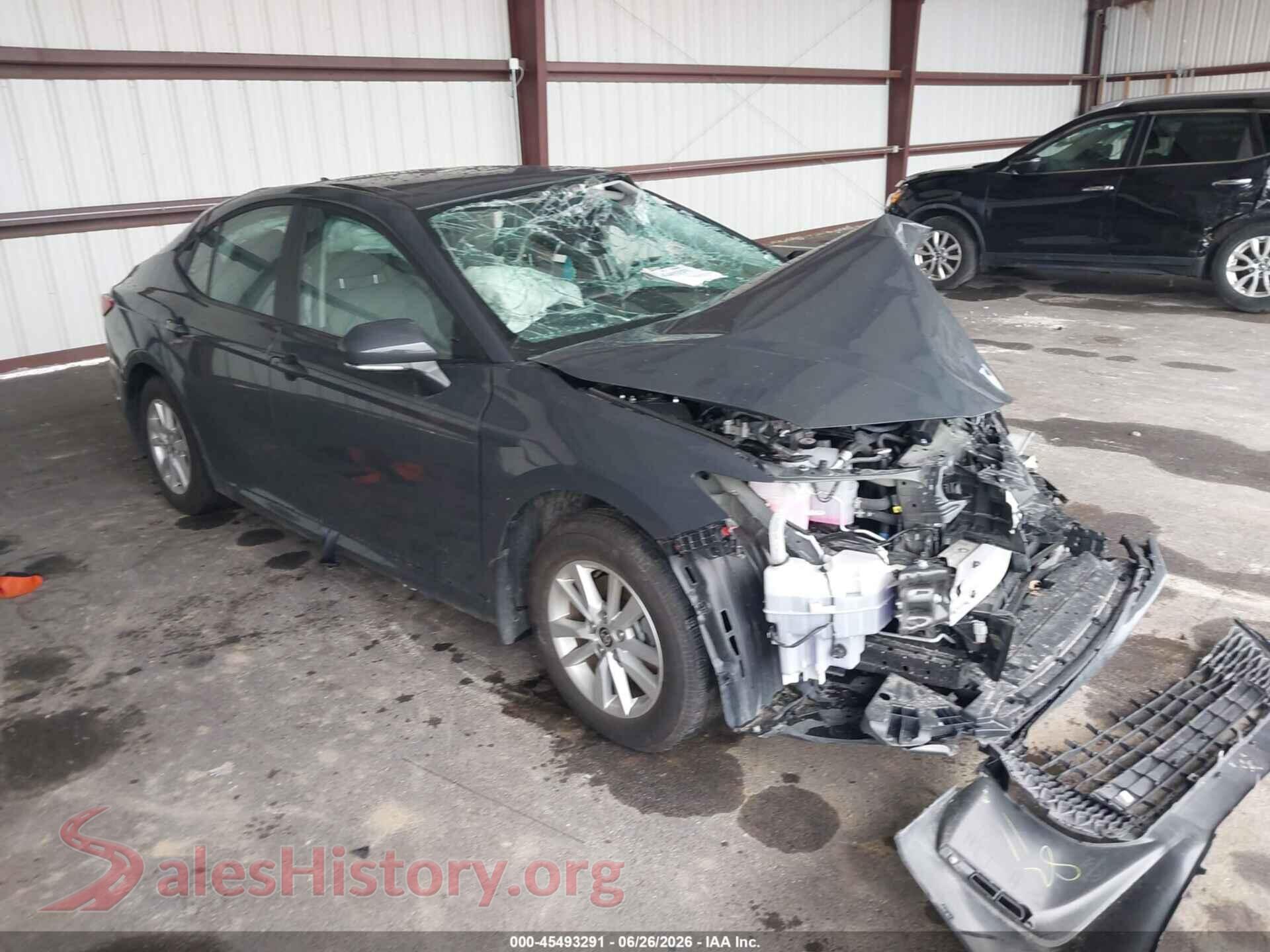 2026 TOYOTA CAMRY — VIN 4T1DAACK5TU213794