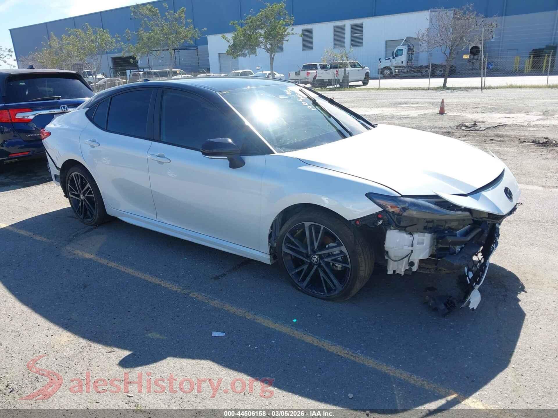 2025 TOYOTA CAMRY — VIN 4T1DAACK8SU180028