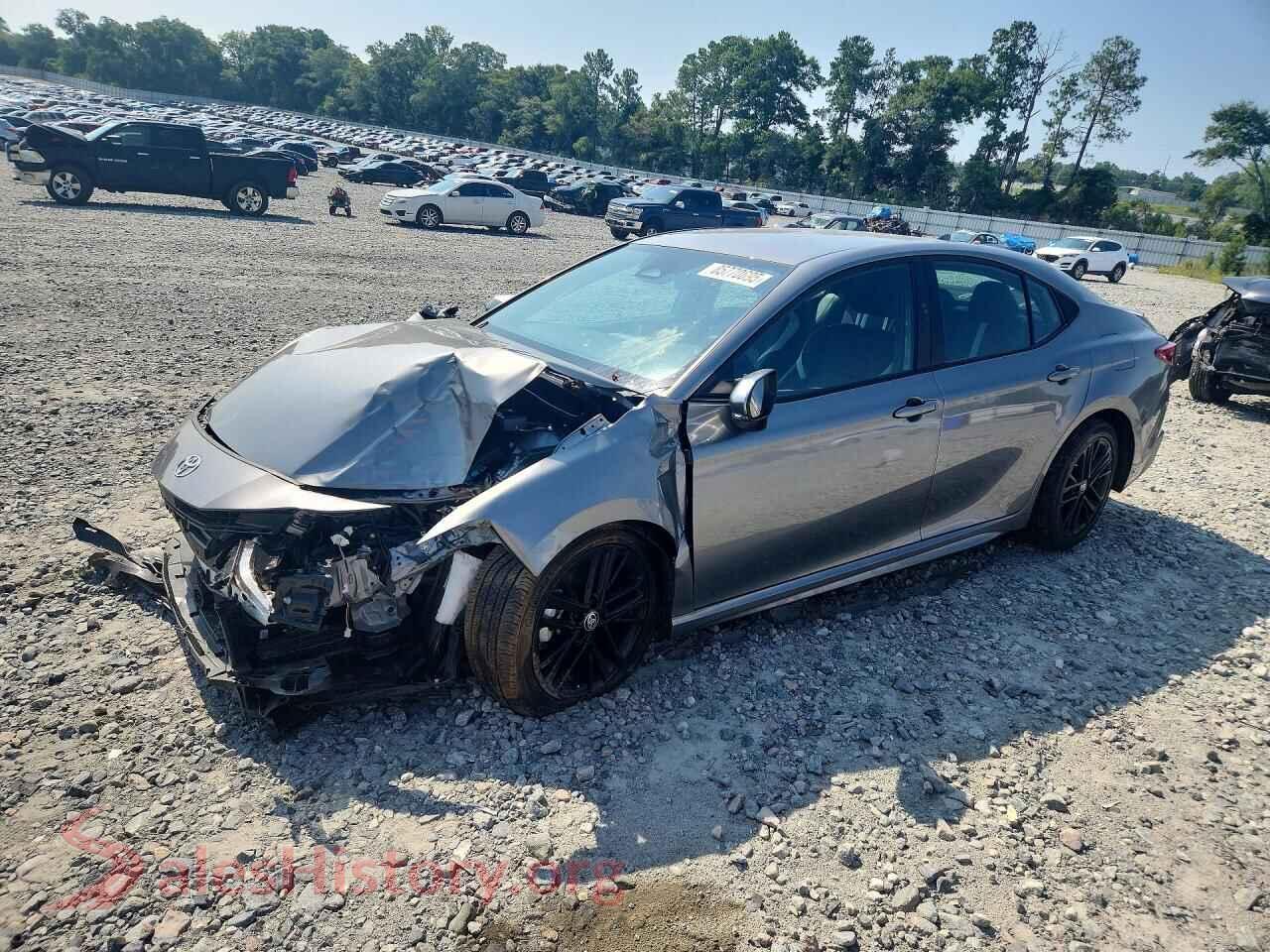 2026 TOYOTA CAMRY — VIN 4T1DAACK9TU272539