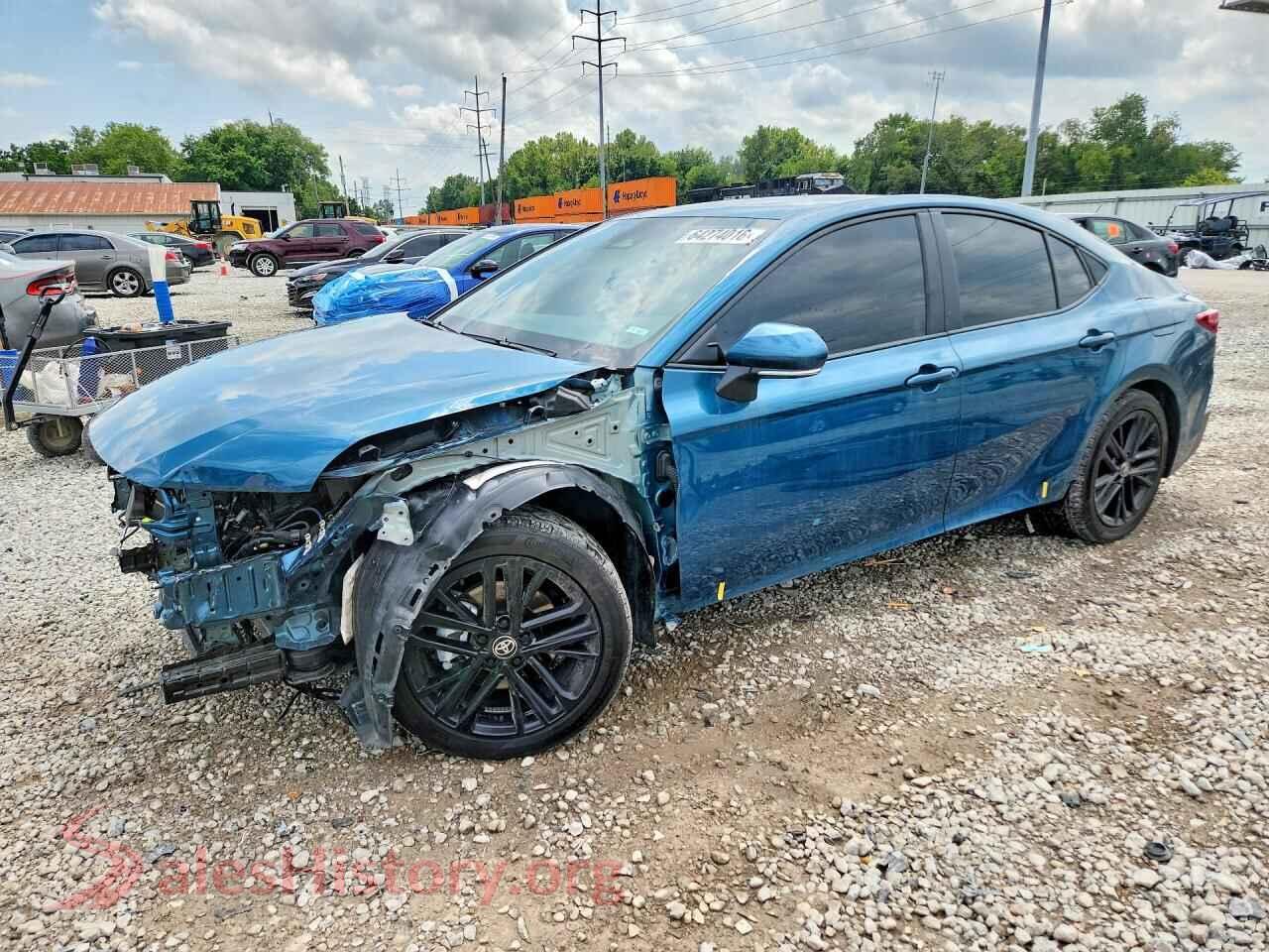2025 TOYOTA CAMRY — VIN 4T1DAACKXSU623568