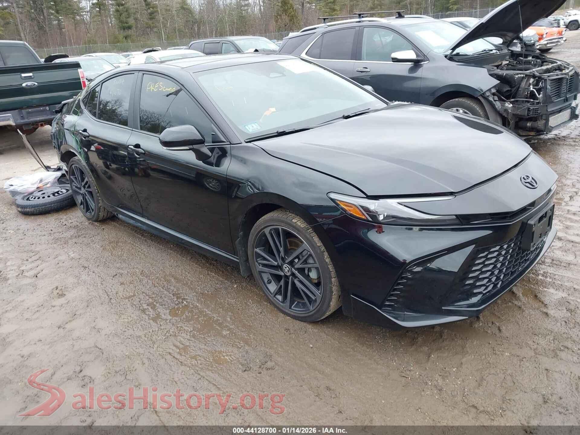2025 TOYOTA CAMRY — VIN 4T1DBADK2SU021453