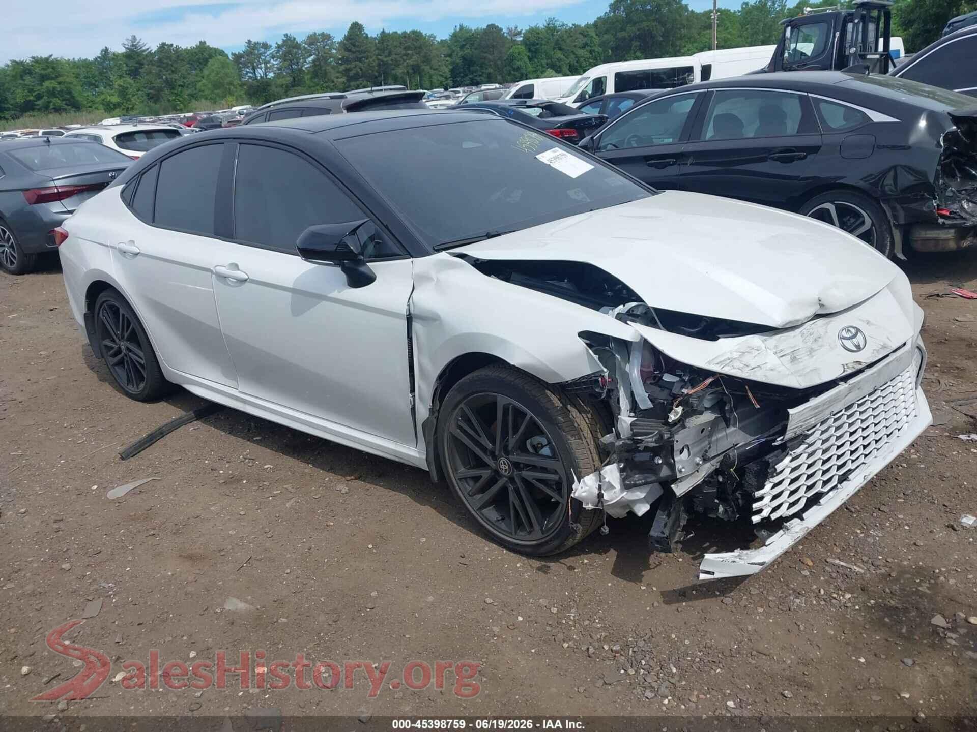 2026 TOYOTA CAMRY — VIN 4T1DBADK6TU038175