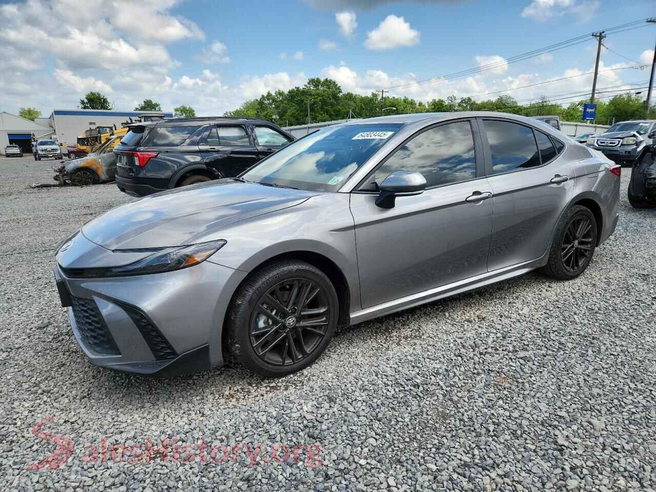 2025 TOYOTA CAMRY — VIN 4T1DBADK8SU503120