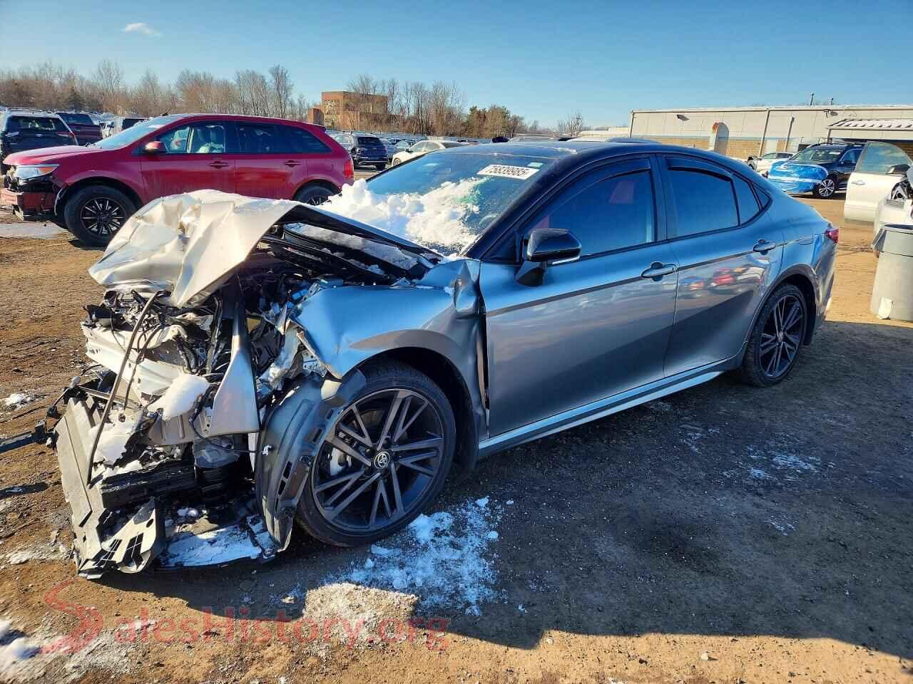 2025 TOYOTA CAMRY — VIN 4T1DBADKXSU524051