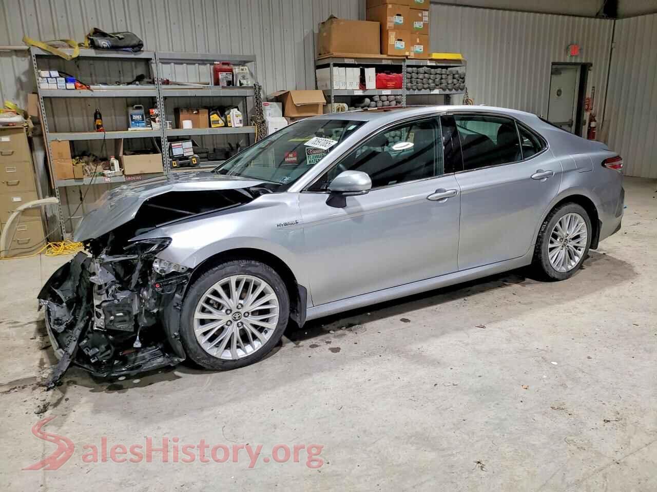 2020 TOYOTA CAMRY HYBRID — VIN 4T1F31AK0LU545700