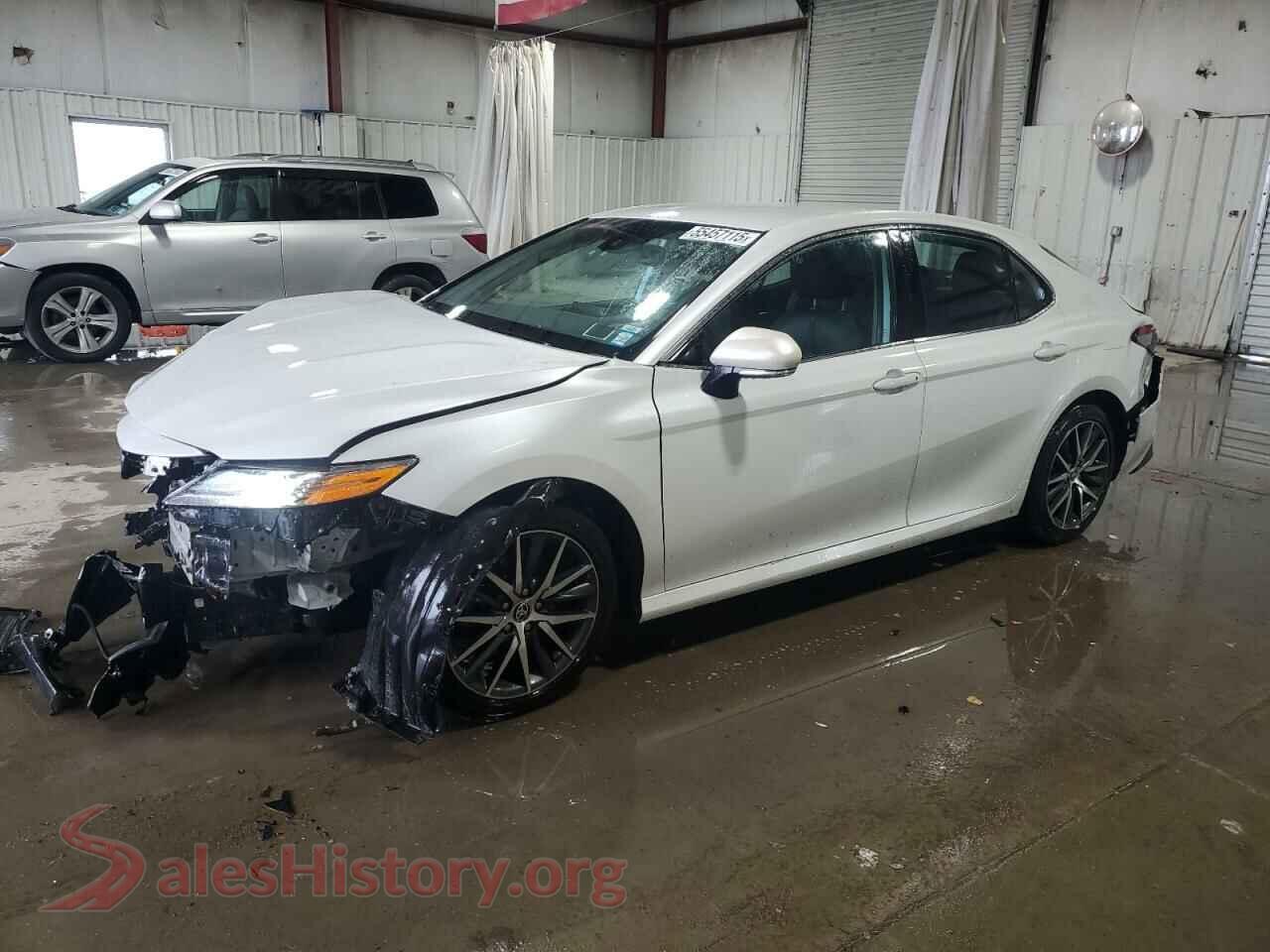 2022 TOYOTA CAMRY — VIN 4T1F31AK0NU576691