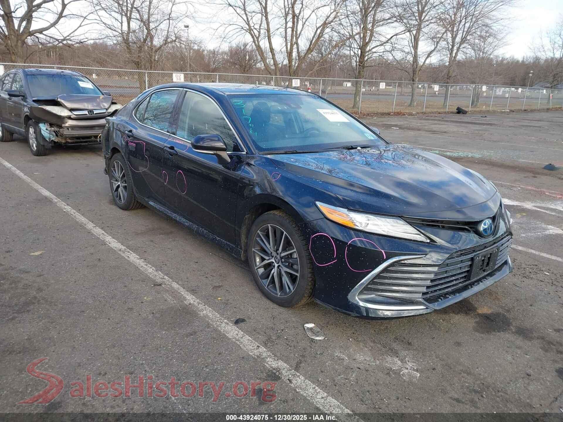 2022 TOYOTA CAMRY — VIN 4T1F31AK1NU599879