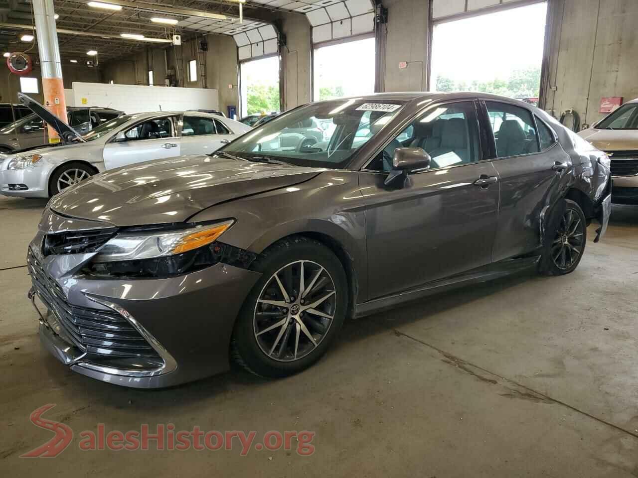 2022 TOYOTA CAMRY — VIN 4T1F31AK2NU579771