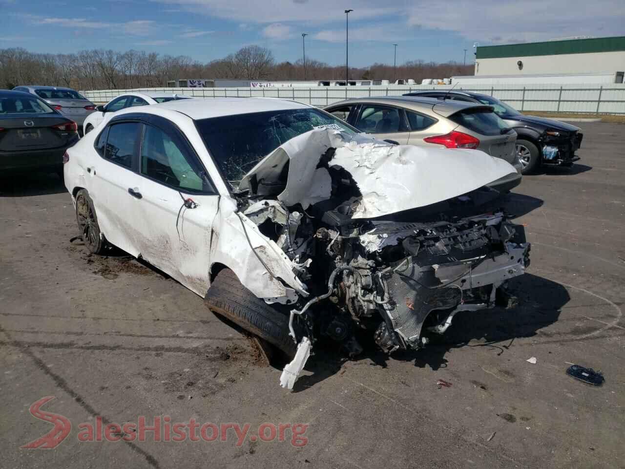 2020 TOYOTA CAMRY — VIN 4T1G11AK0LU347662