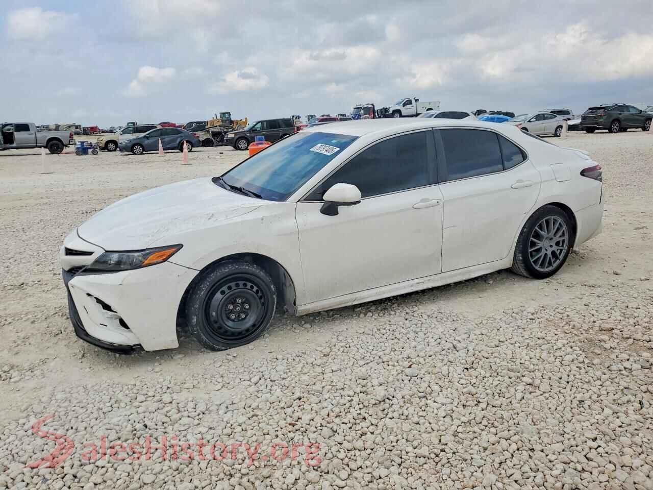 2021 TOYOTA CAMRY — VIN 4T1G11AK0MU464904