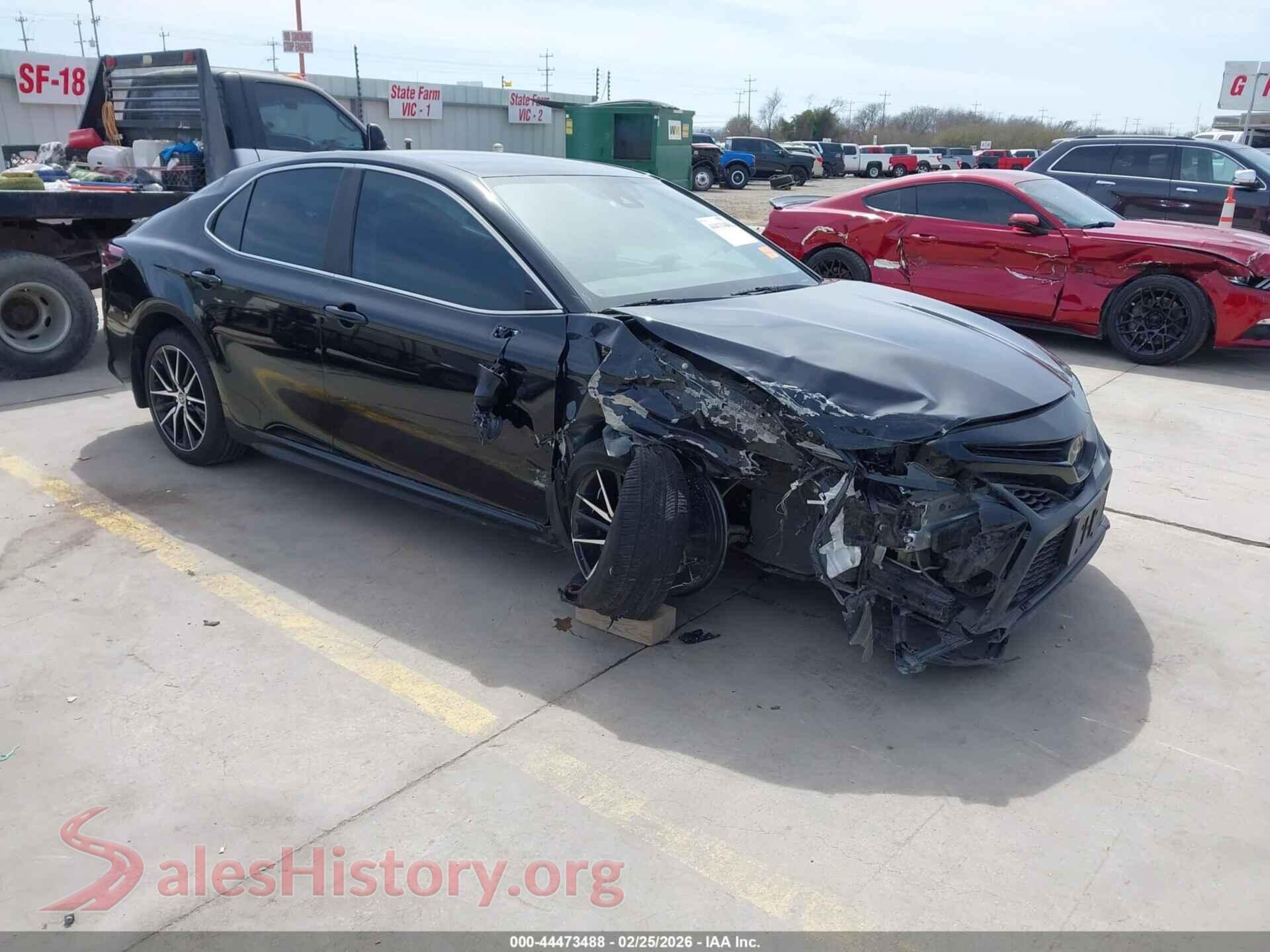 2021 TOYOTA CAMRY — VIN 4T1G11AK0MU497790