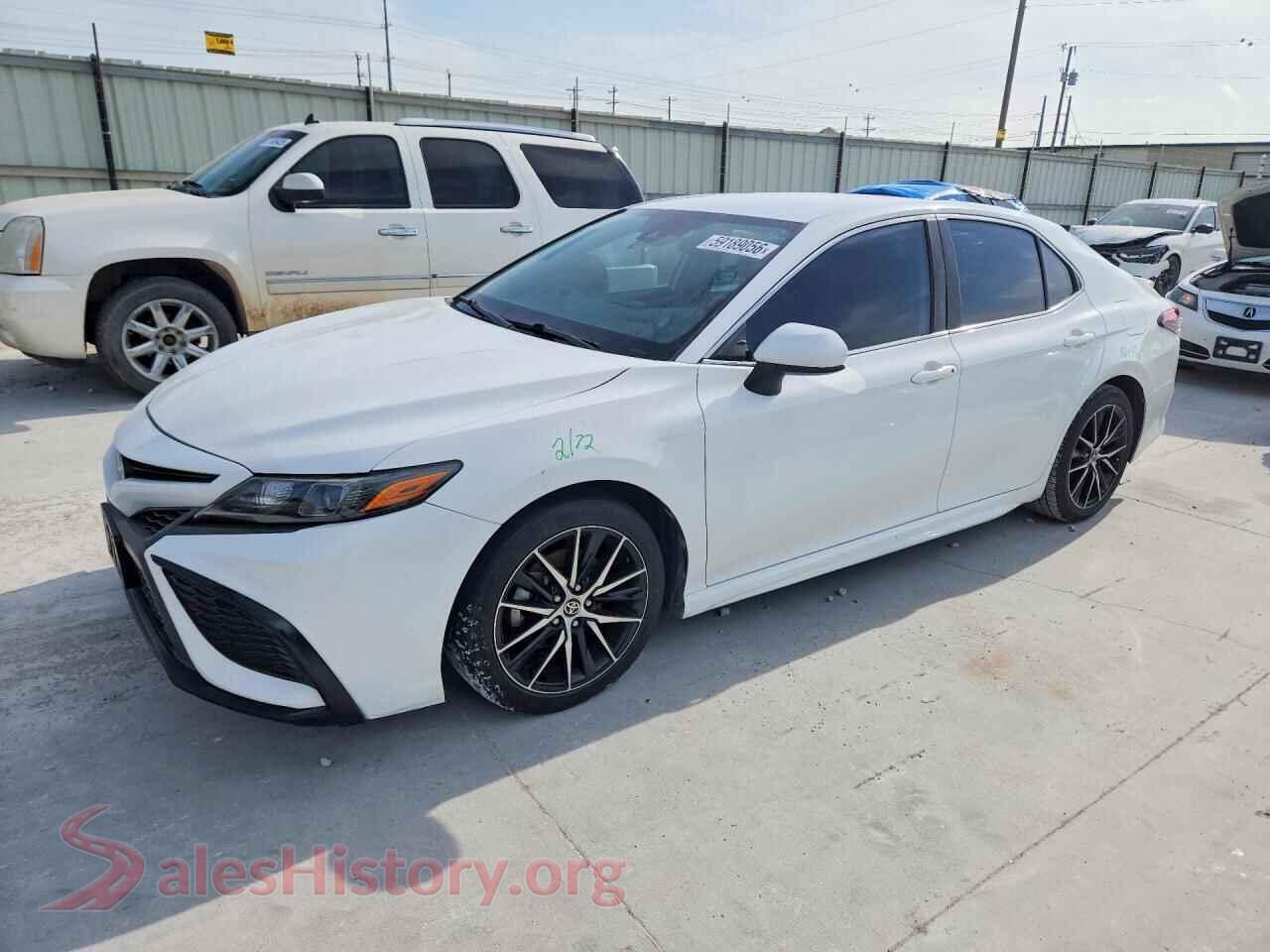 2021 TOYOTA CAMRY — VIN 4T1G11AK0MU517942