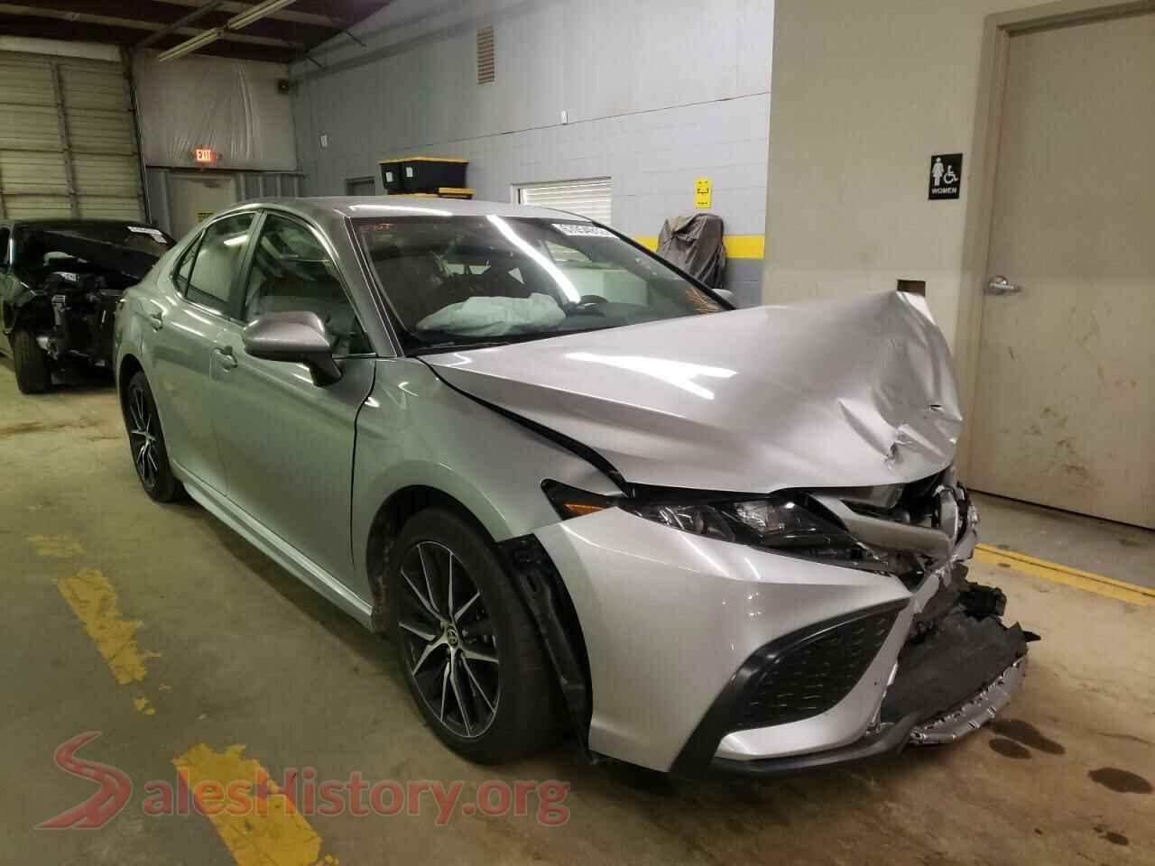 2021 TOYOTA CAMRY — VIN 4T1G11AK1MU408809
