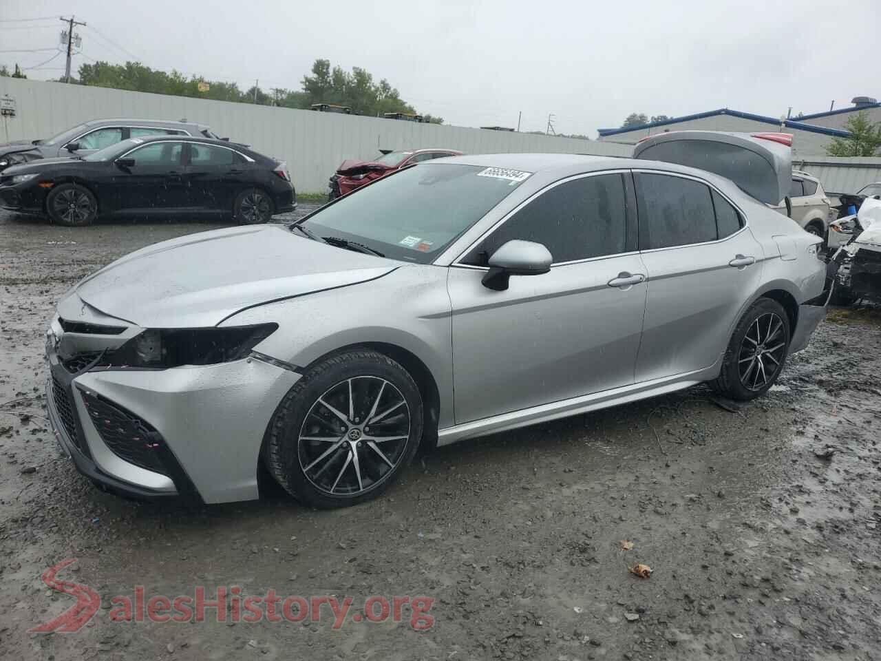2021 TOYOTA CAMRY — VIN 4T1G11AK1MU477595