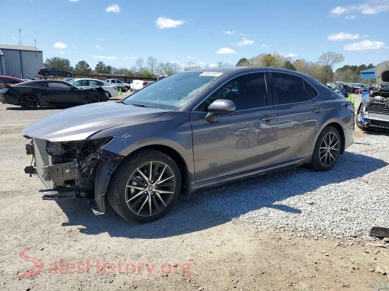2021 TOYOTA CAMRY — VIN 4T1G11AK2MU605584