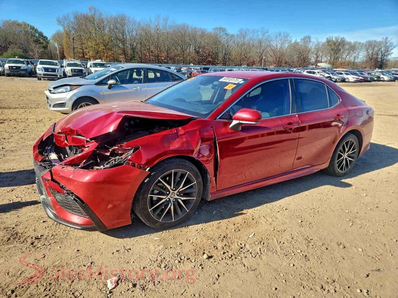 2022 TOYOTA CAMRY — VIN 4T1G11AK2NU017640