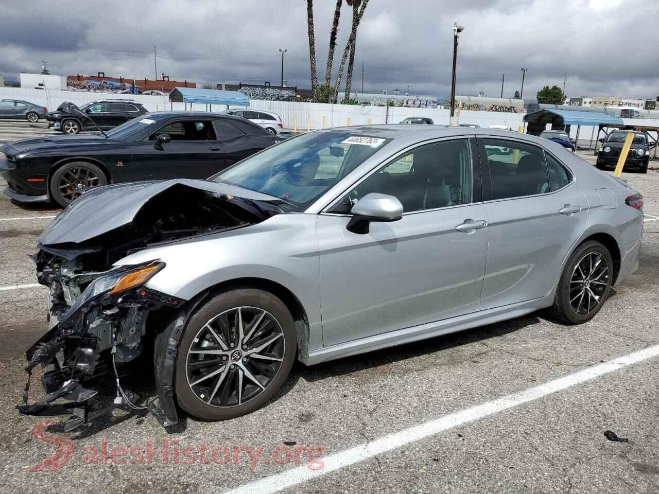 2021 TOYOTA CAMRY — VIN 4T1G11AK3MU486587