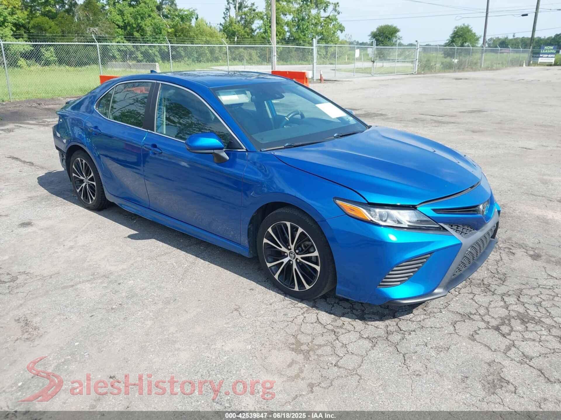 2020 TOYOTA CAMRY — VIN 4T1G11AK4LU343906