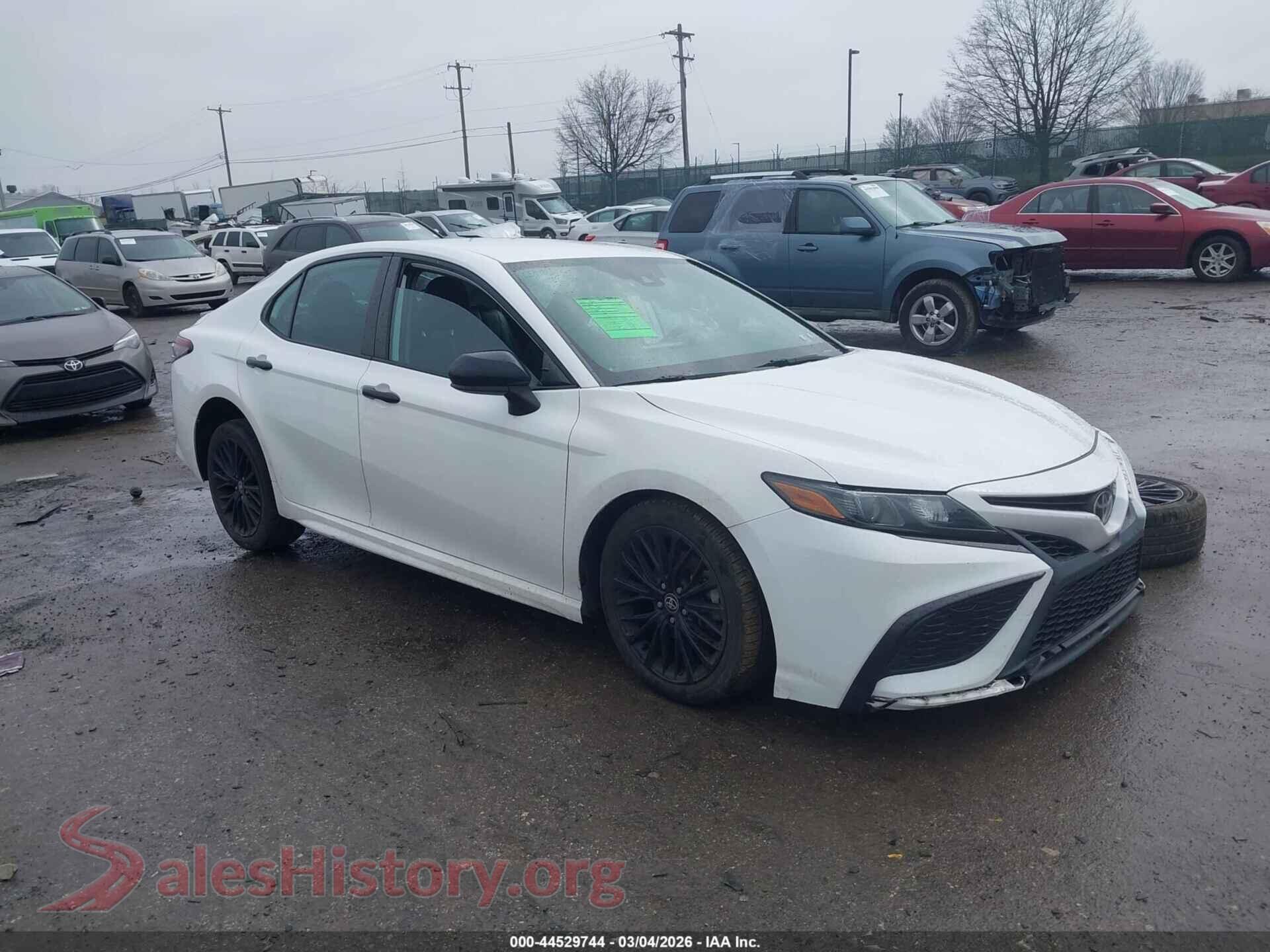 2021 TOYOTA CAMRY — VIN 4T1G11AK4MU493239