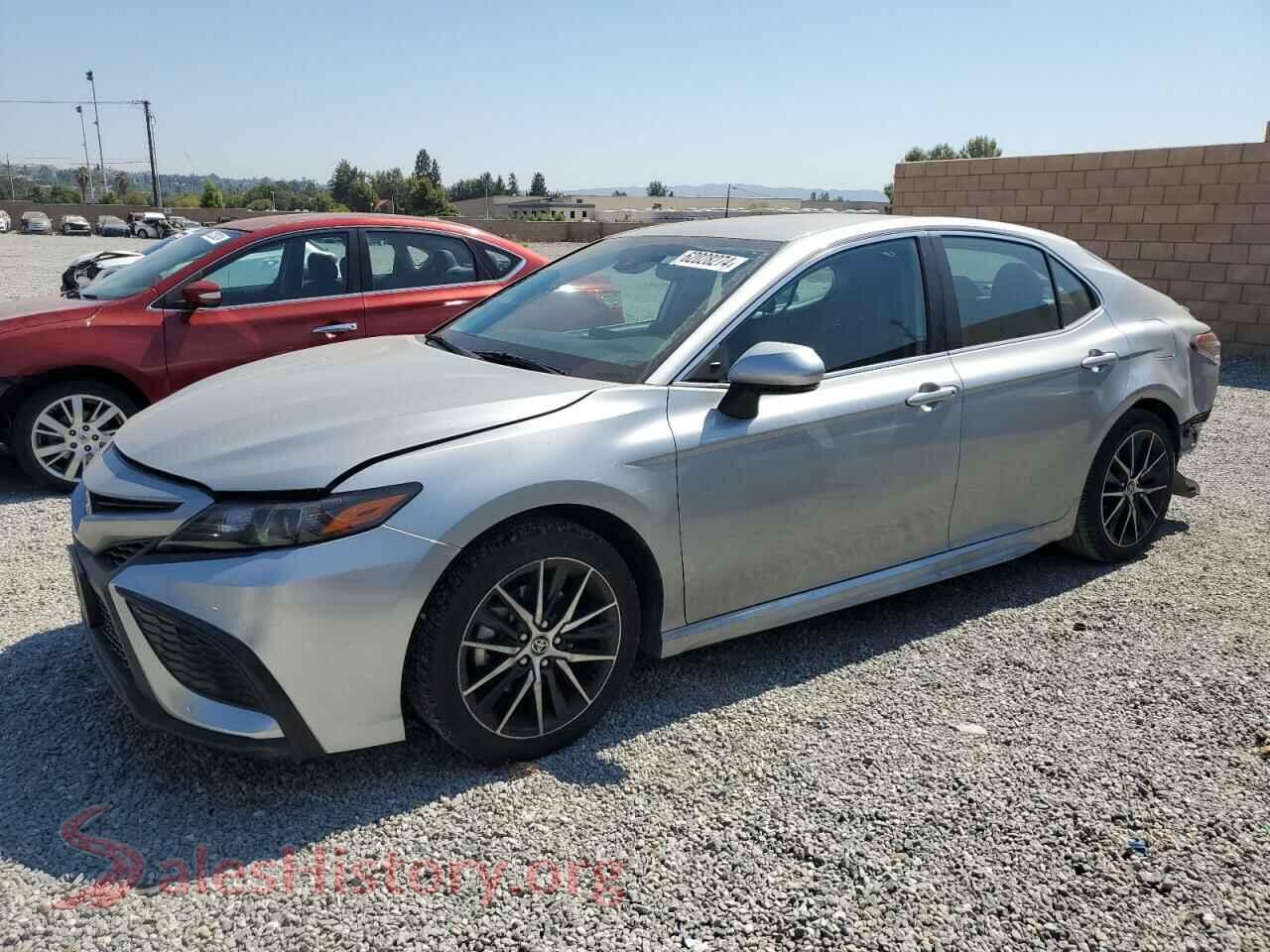 2022 TOYOTA CAMRY — VIN 4T1G11AK4NU001505