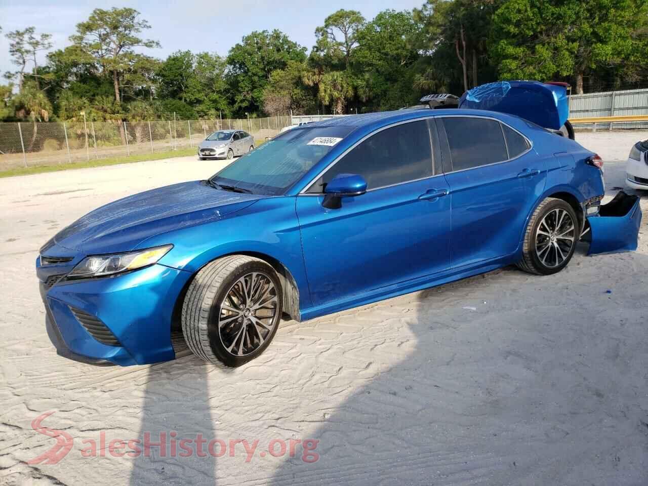 2020 TOYOTA CAMRY — VIN 4T1G11AK5LU330775