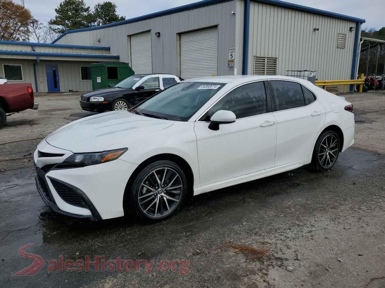 2021 TOYOTA CAMRY — VIN 4T1G11AK5MU565999
