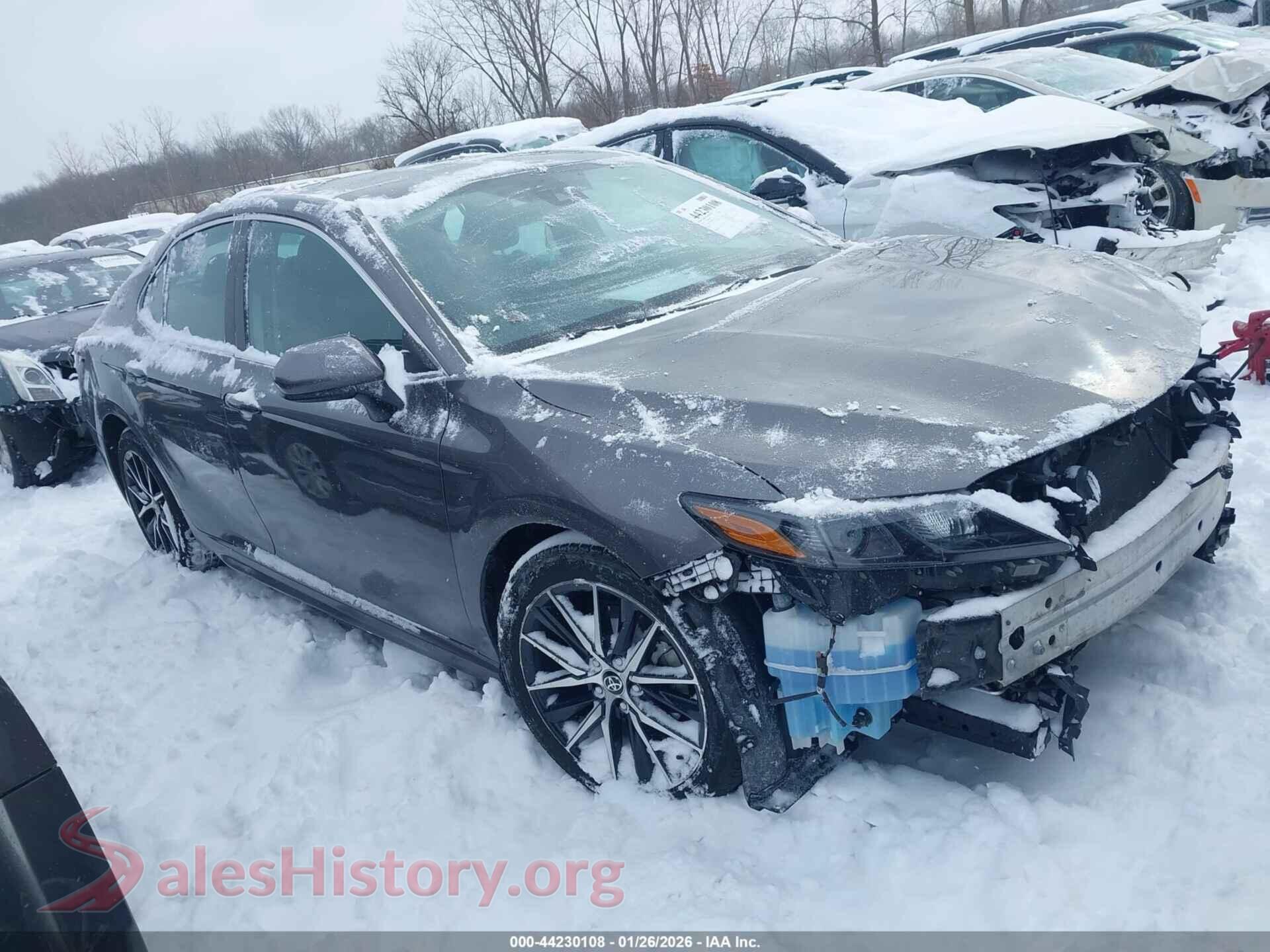 2021 TOYOTA CAMRY — VIN 4T1G11AK5MU574492