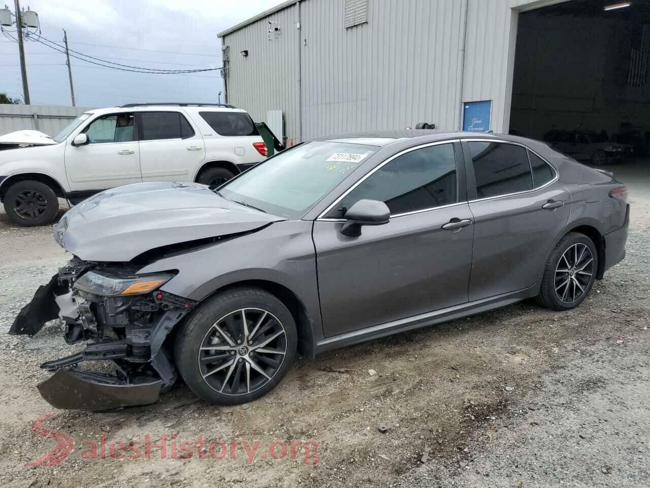 2021 TOYOTA CAMRY — VIN 4T1G11AK6MU581497