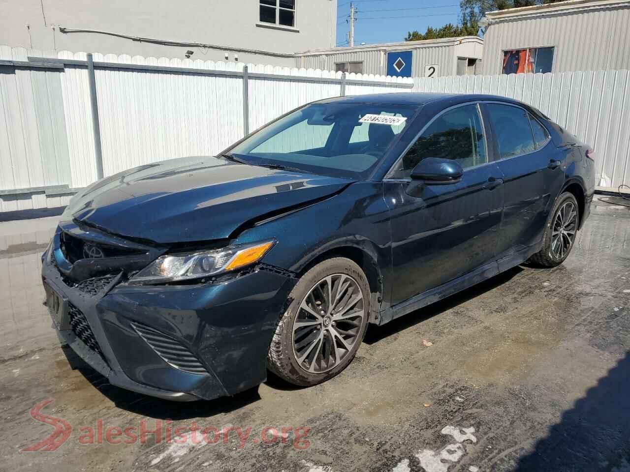 2020 TOYOTA CAMRY — VIN 4T1G11AK7LU871780