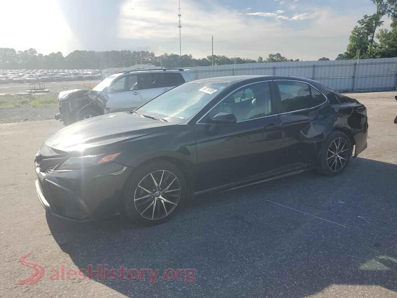 2021 TOYOTA CAMRY — VIN 4T1G11AK7MU541719