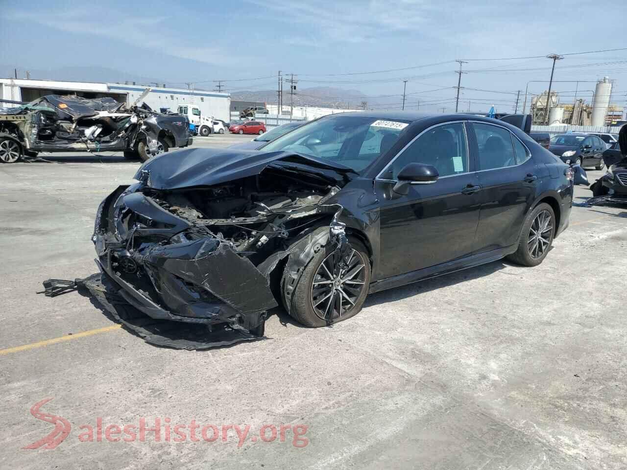 2022 TOYOTA CAMRY — VIN 4T1G11AK7NU063044