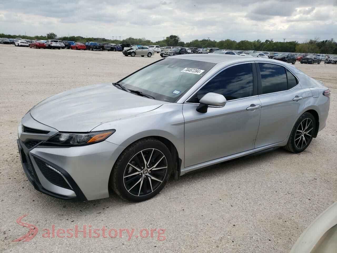 2022 TOYOTA CAMRY — VIN 4T1G11AK7NU638484