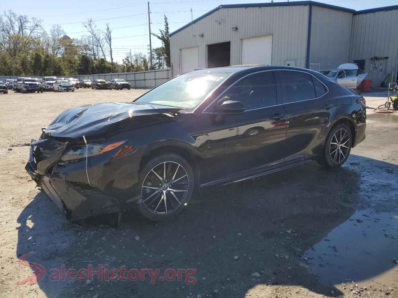 2021 TOYOTA CAMRY — VIN 4T1G11AK9MU585012