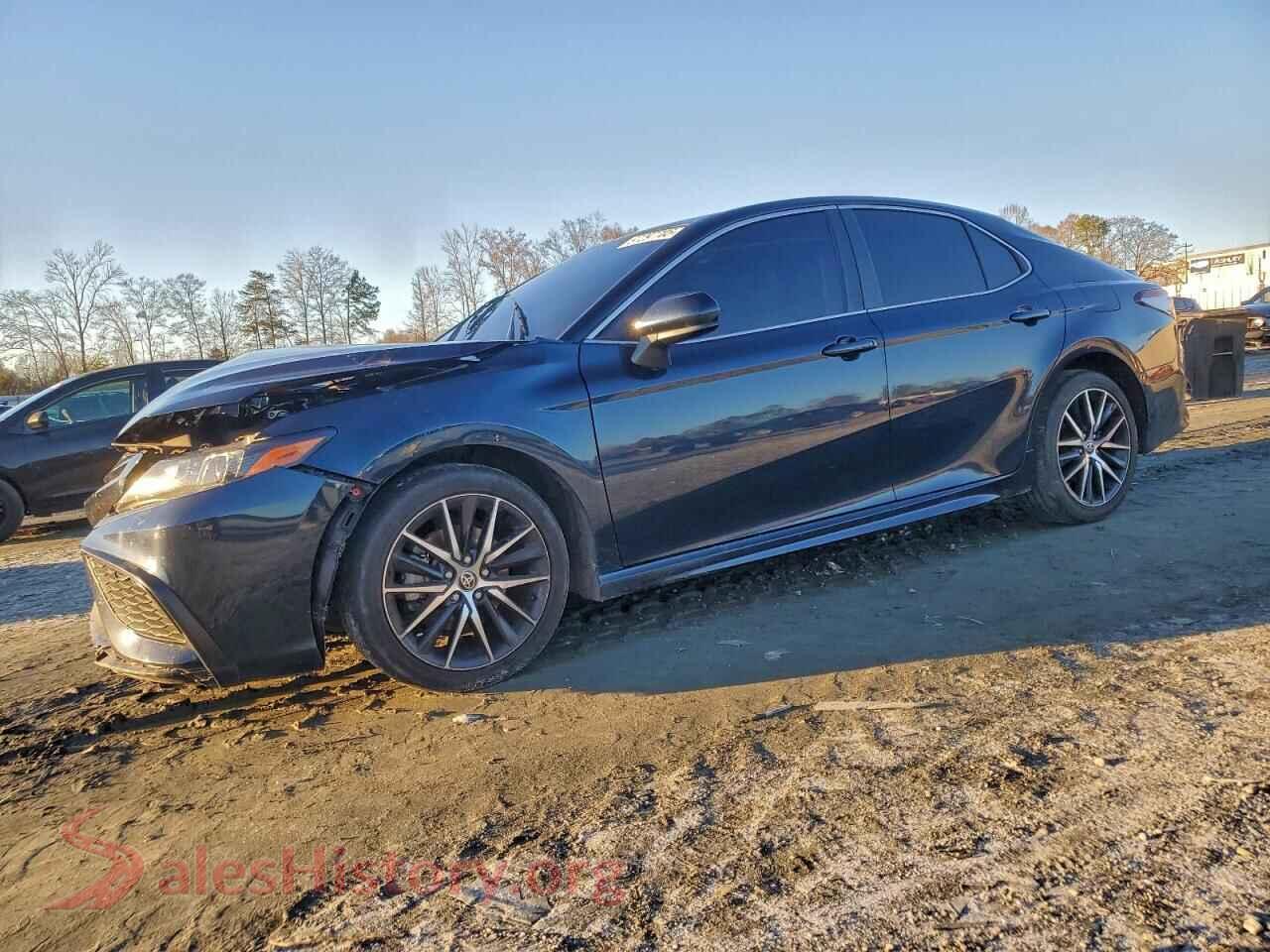 2021 TOYOTA CAMRY — VIN 4T1G11AK9MU615559