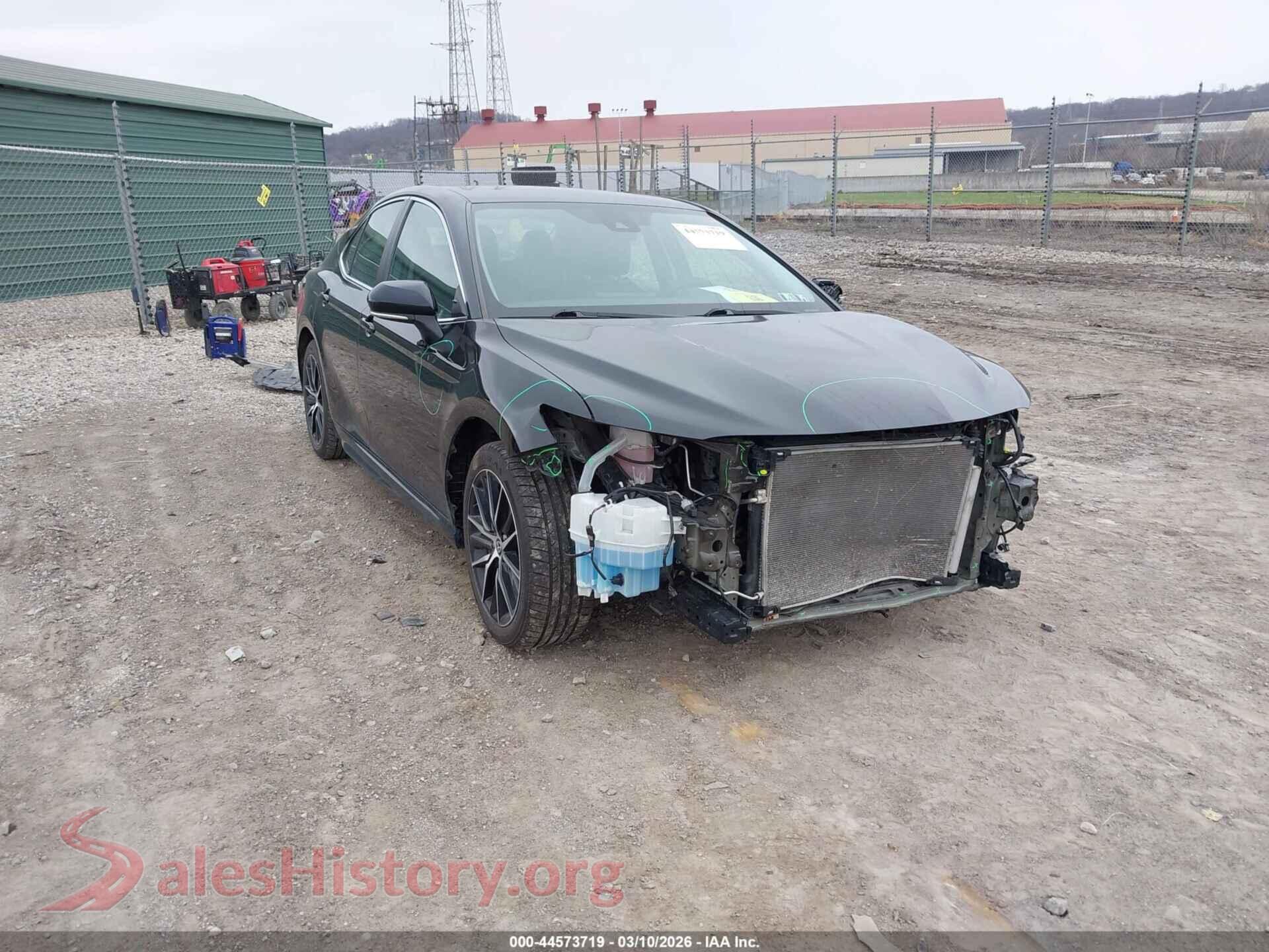2022 TOYOTA CAMRY — VIN 4T1G11AK9NU069380