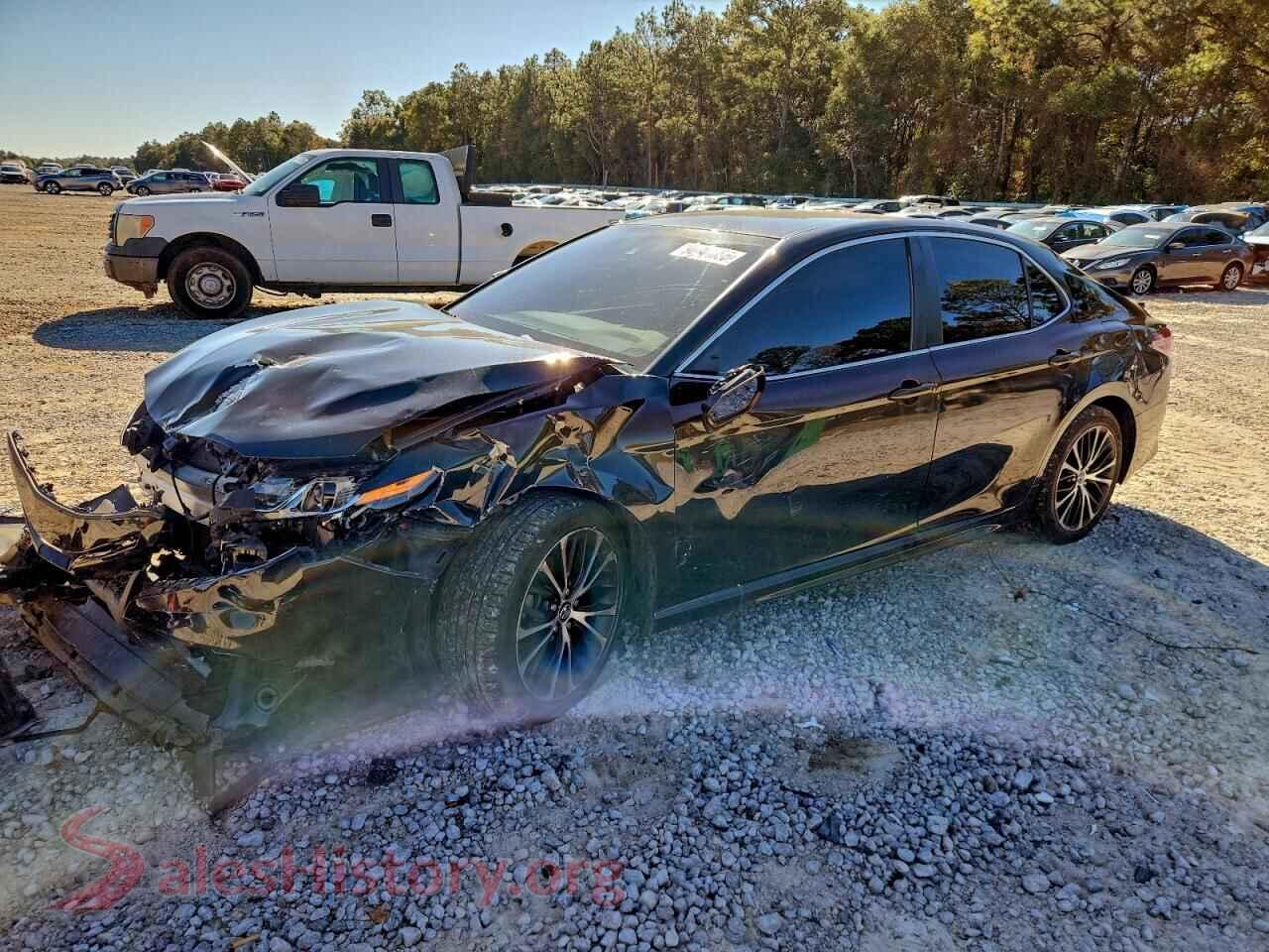 2020 TOYOTA CAMRY — VIN 4T1G11AKXLU351329