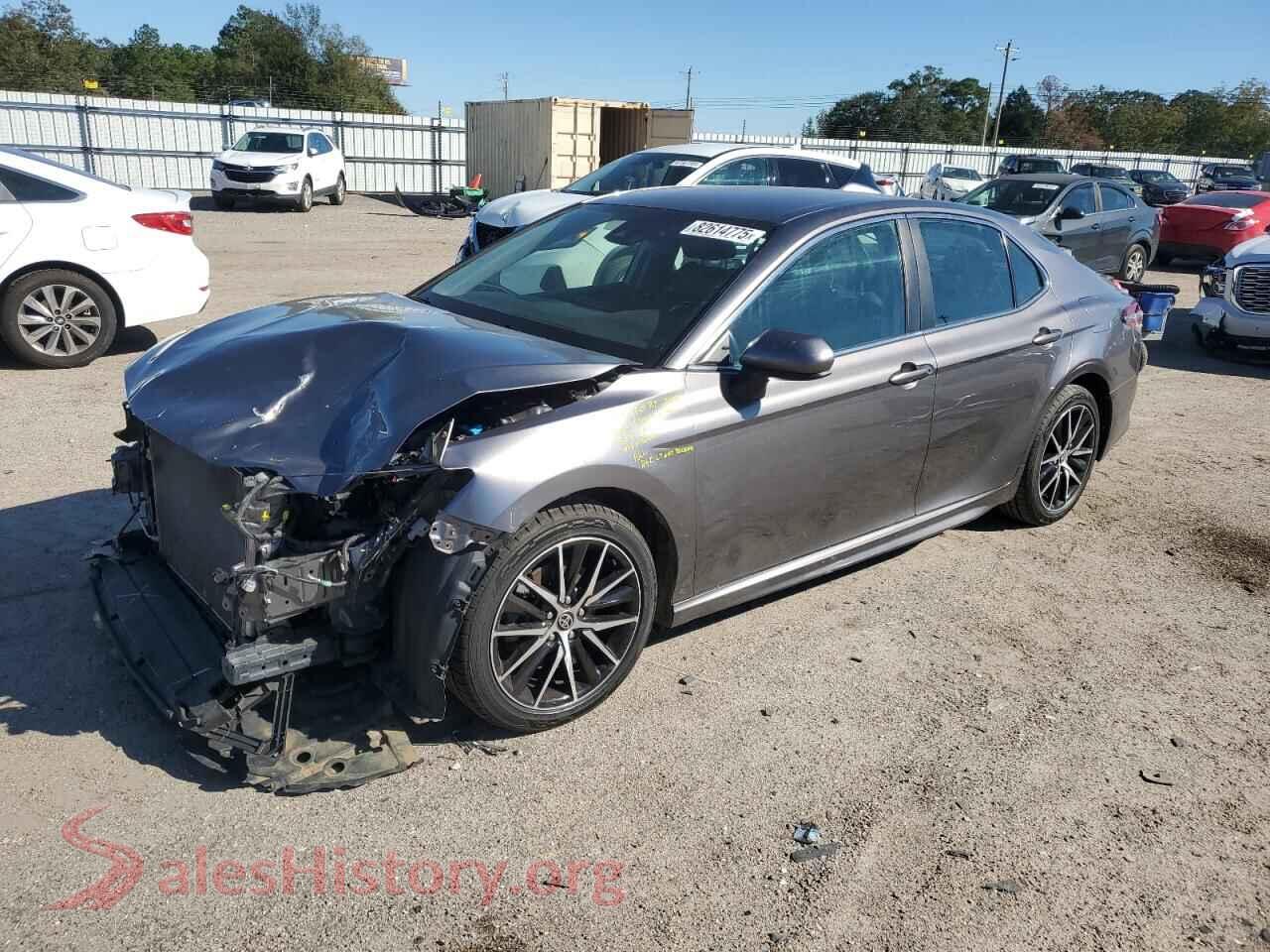 2021 TOYOTA CAMRY — VIN 4T1G11AKXMU521464