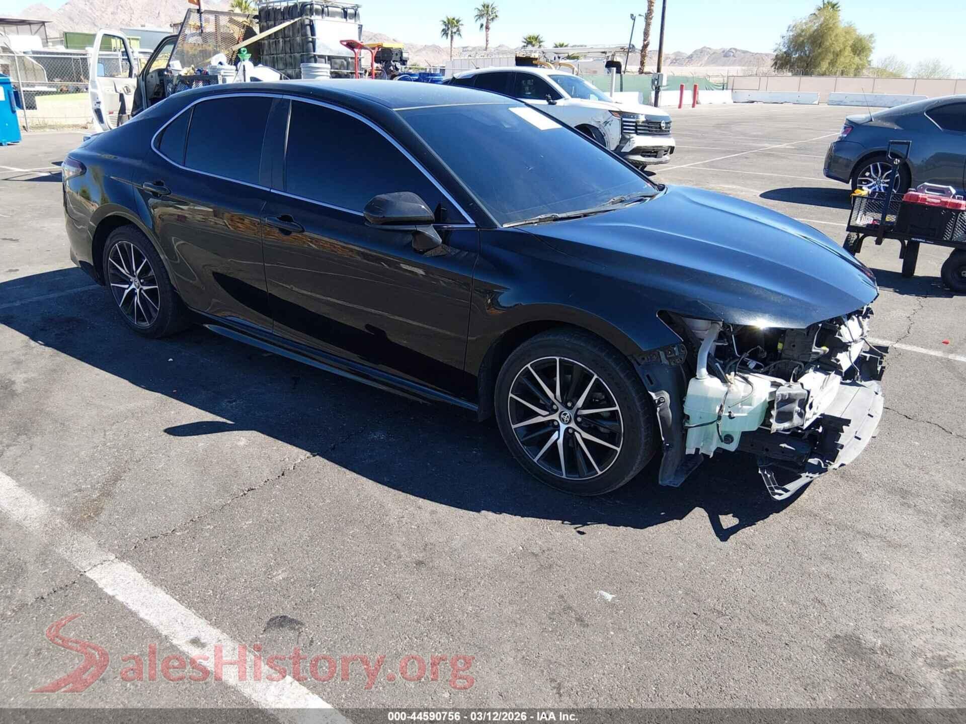 2021 TOYOTA CAMRY — VIN 4T1G11AKXMU521531