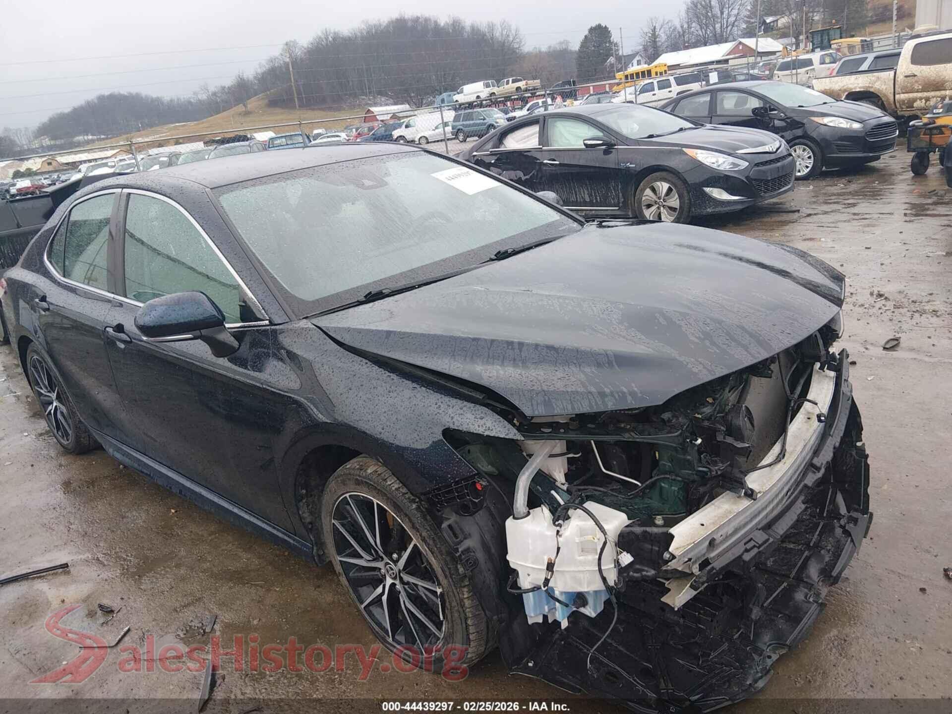 2021 TOYOTA CAMRY — VIN 4T1G11BK6MU025057