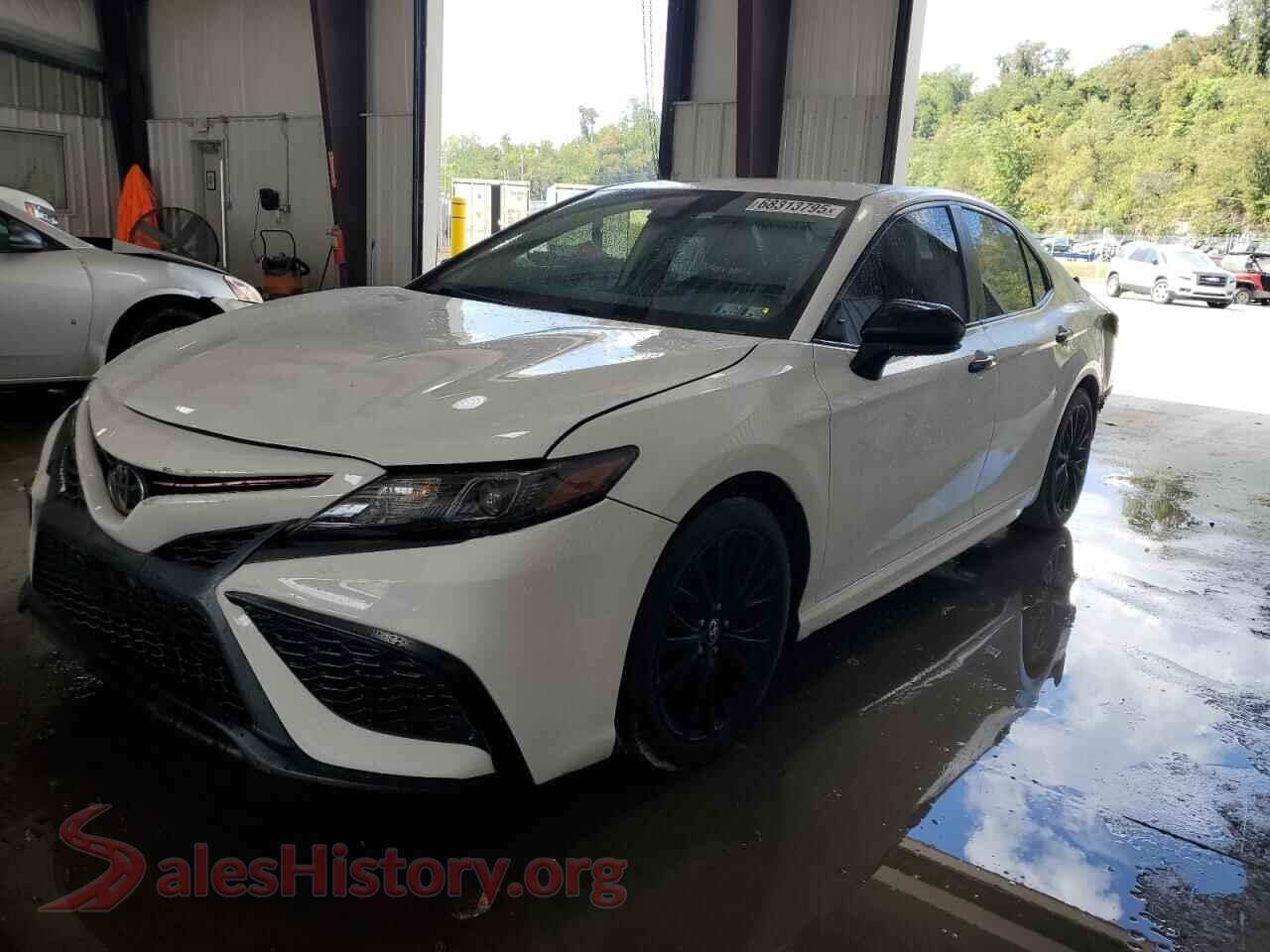2021 TOYOTA CAMRY — VIN 4T1G11BKXMU041651