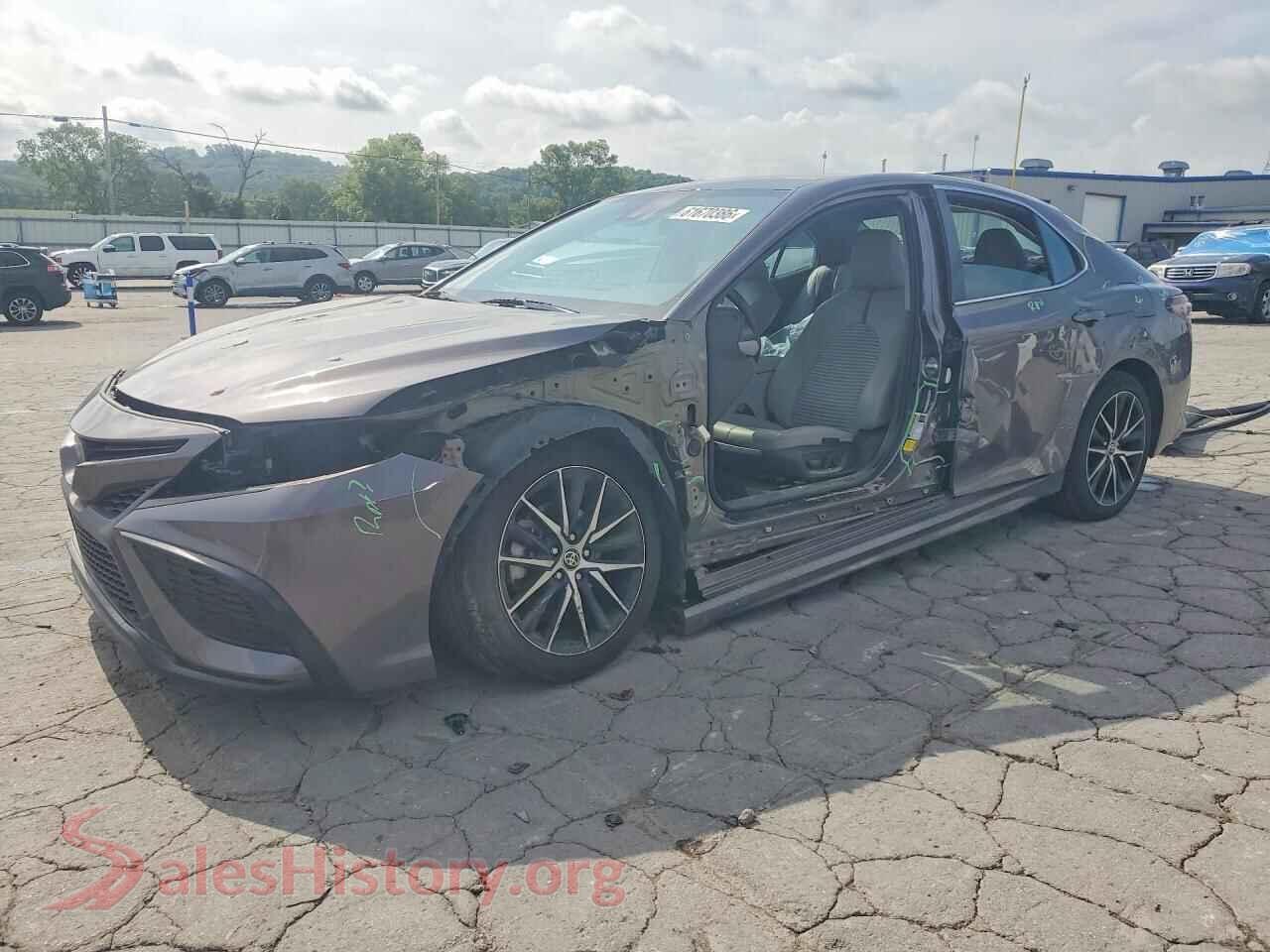 2022 TOYOTA CAMRY SOLA — VIN 4T1G31AK4NU593112