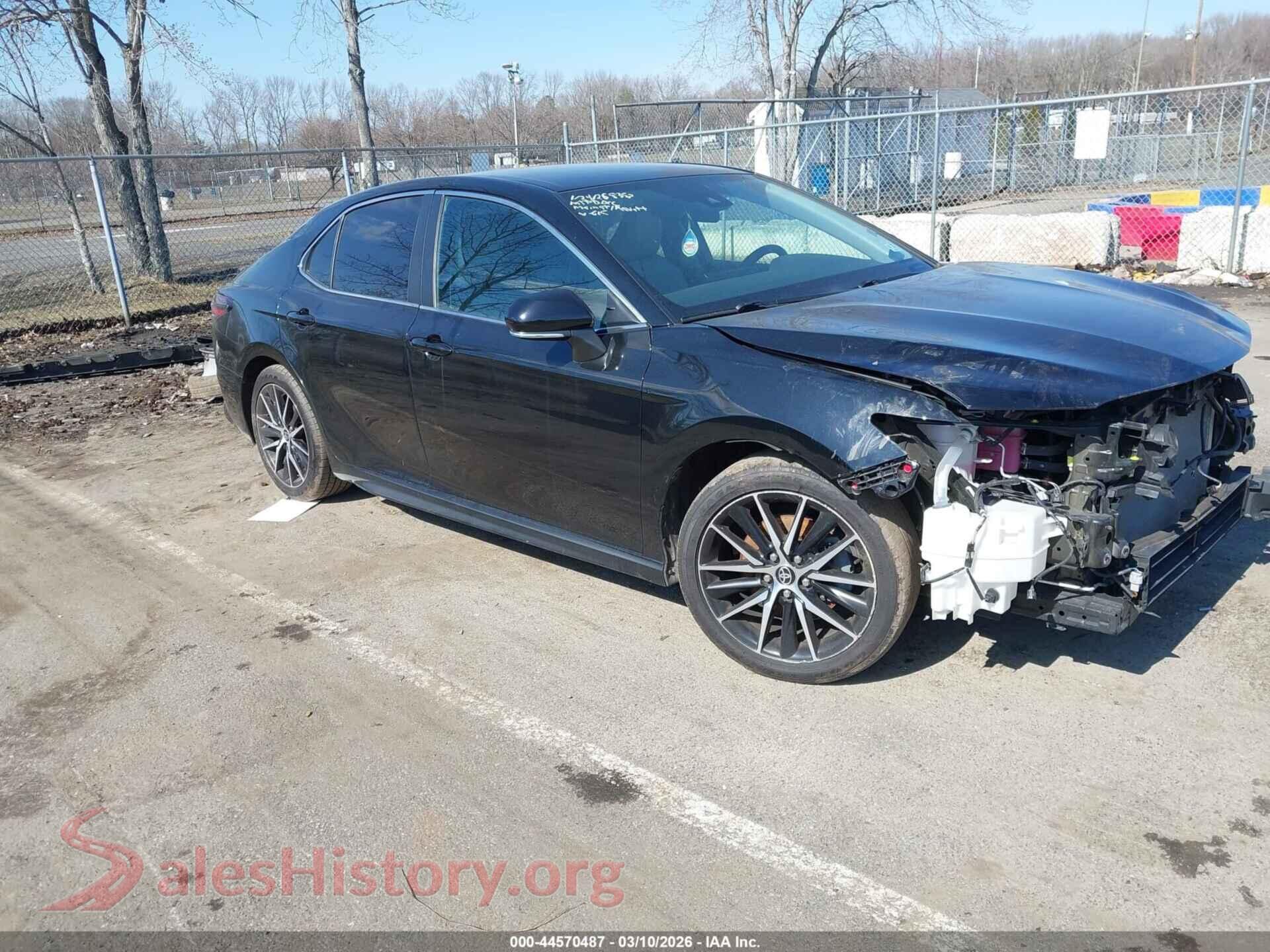 2022 TOYOTA CAMRY — VIN 4T1G31AK6NU588736