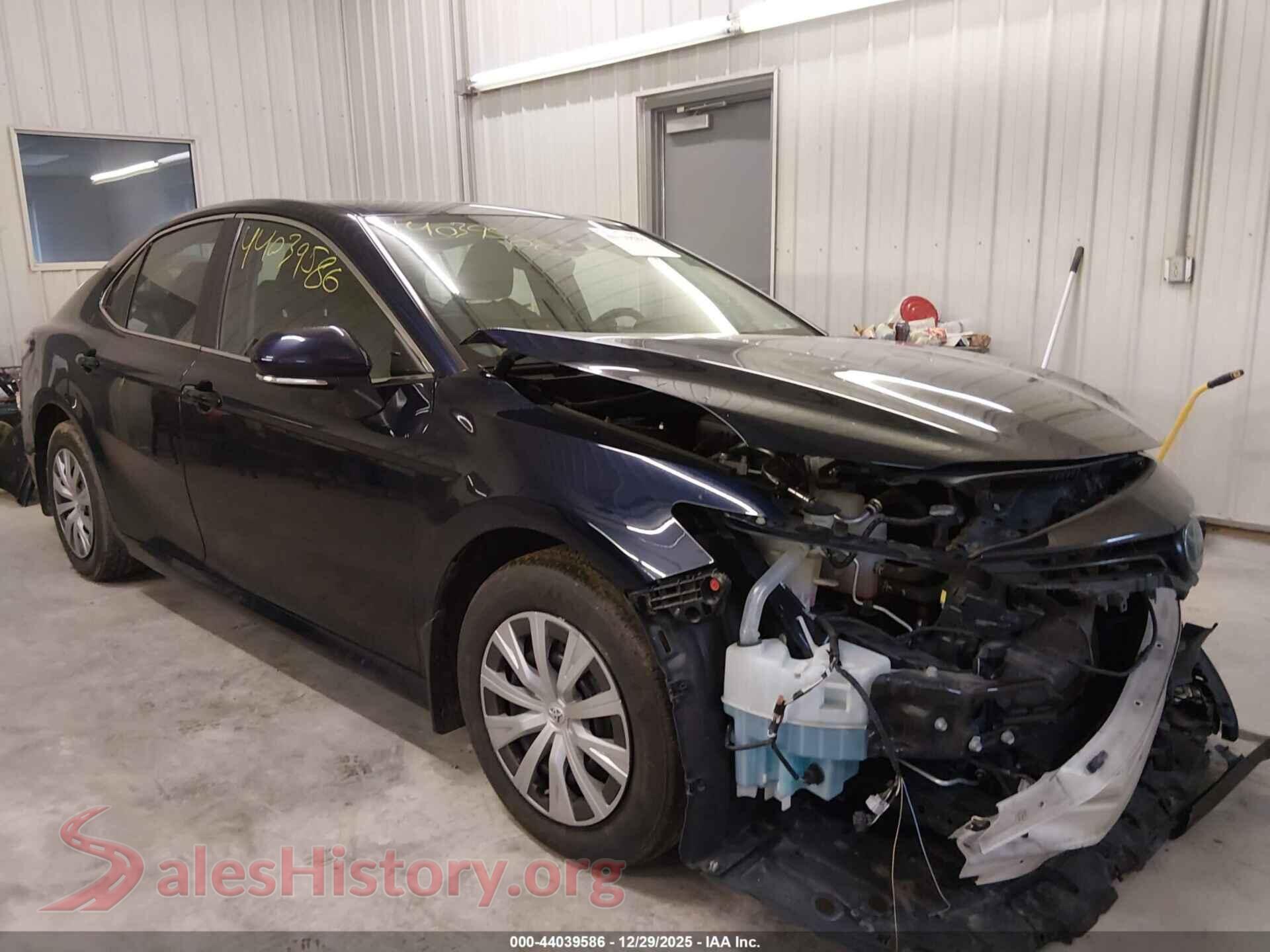 2022 TOYOTA CAMRY — VIN 4T1H31AKXNU588341